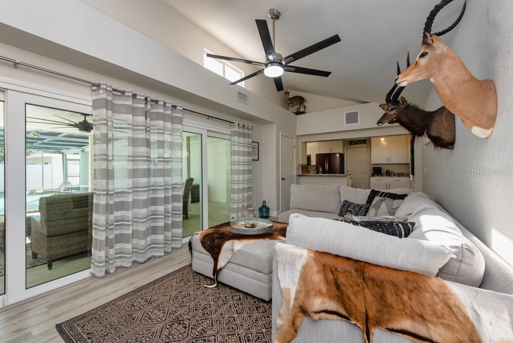 Image 18 of 52 For 515 Dora Drive