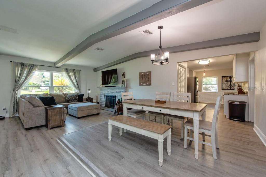 Image 7 of 52 For 515 Dora Drive