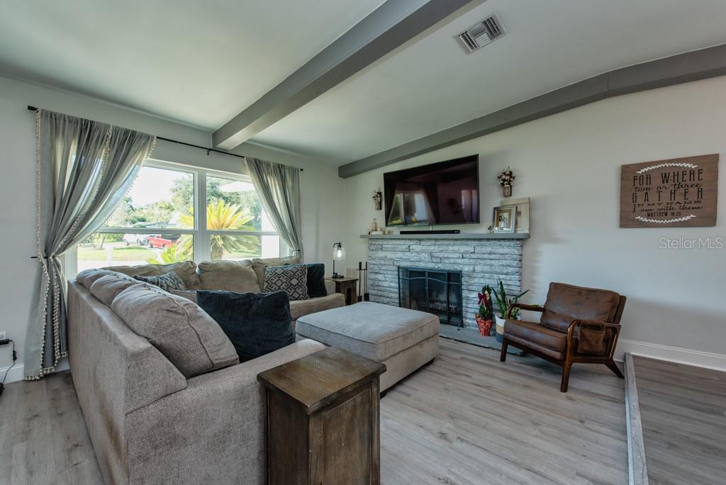 Image 8 of 52 For 515 Dora Drive