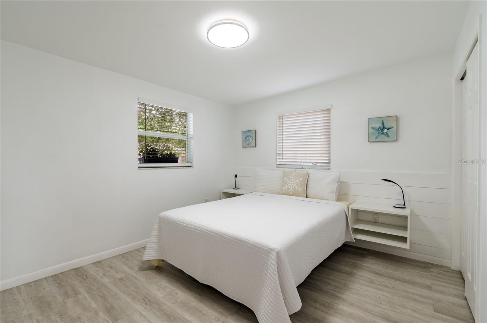 Image 22 of 29 For 11104 Taft Drive