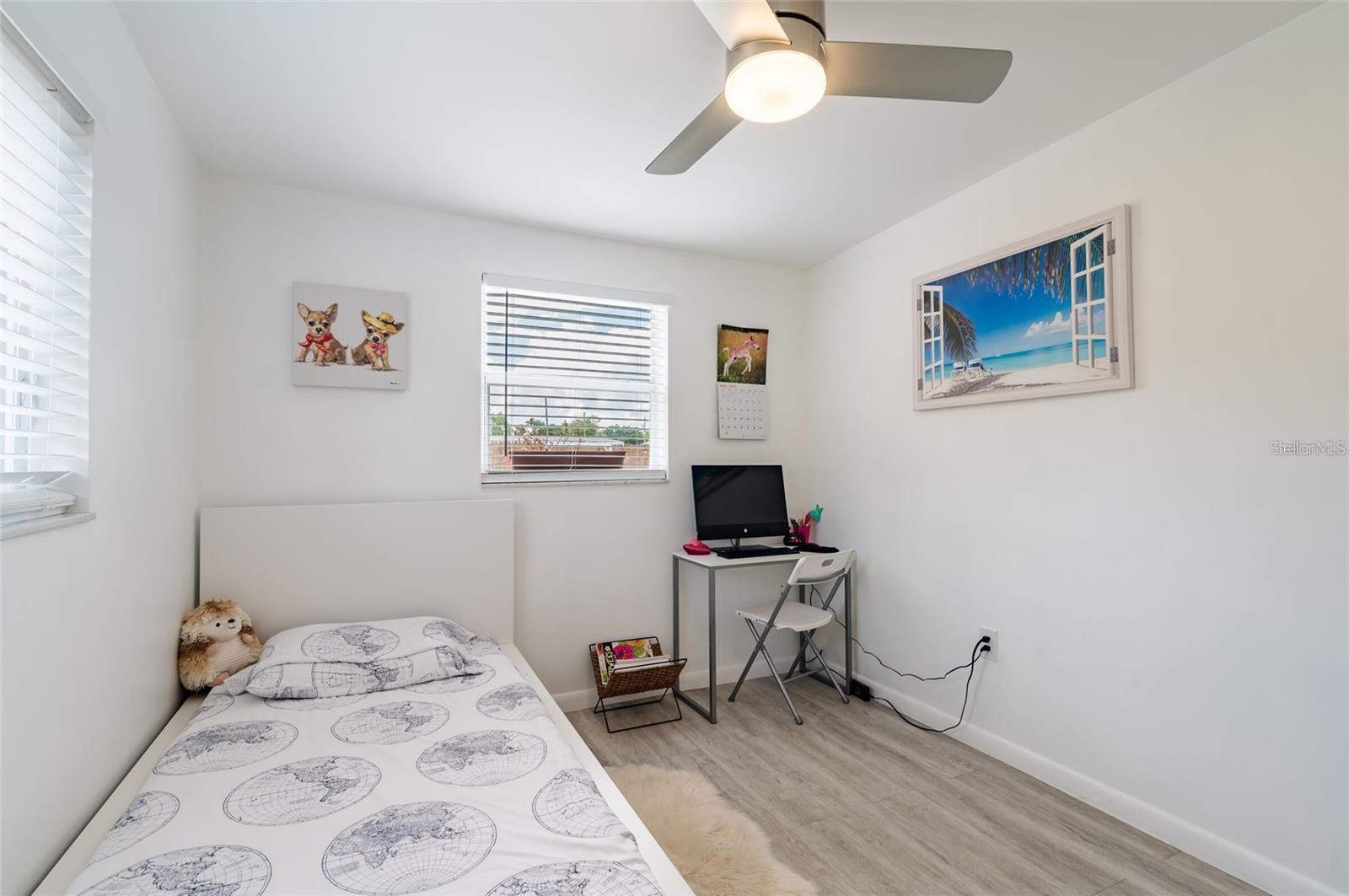 Image 23 of 29 For 11104 Taft Drive