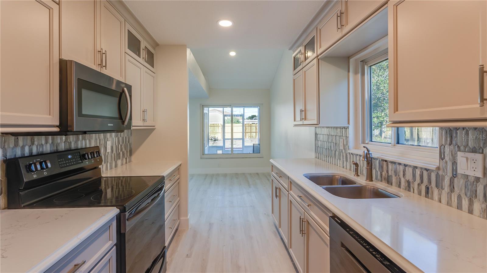 Image 12 of 34 For 2074 Shadow Pine Drive