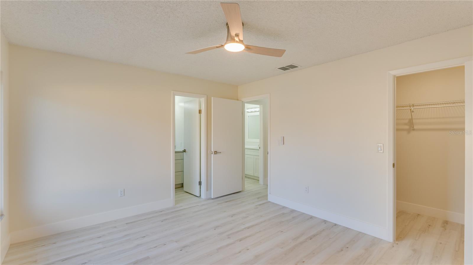 Image 25 of 34 For 2074 Shadow Pine Drive