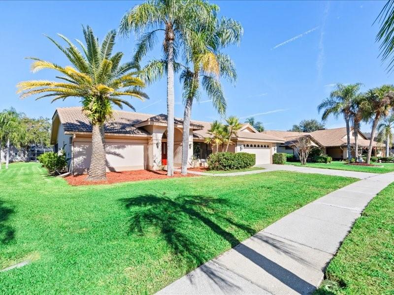 Image 3 of 51 For 607 Waterford Circle E