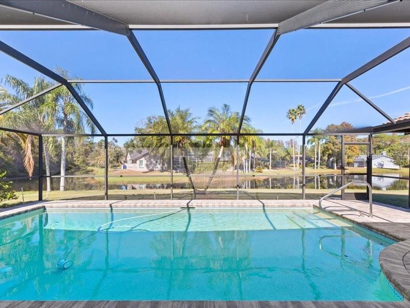 Image 32 of 51 For 607 Waterford Circle E