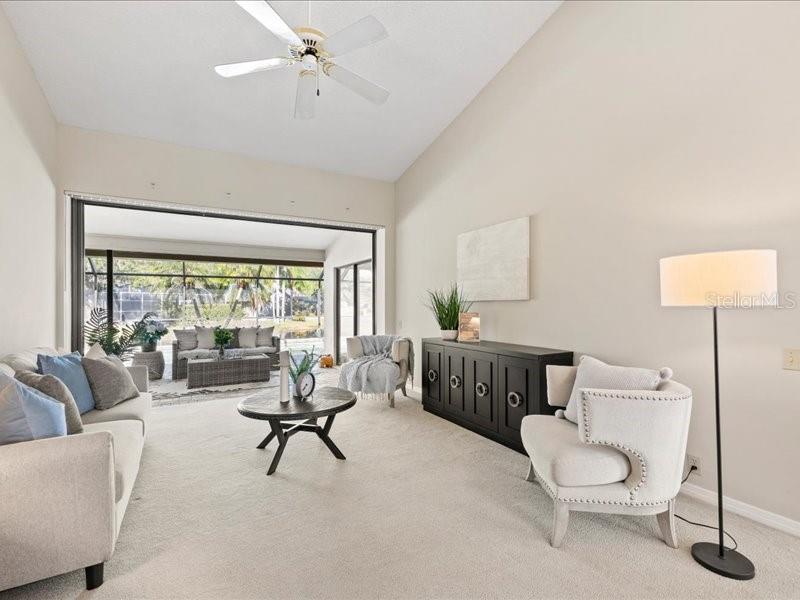 Image 8 of 51 For 607 Waterford Circle E