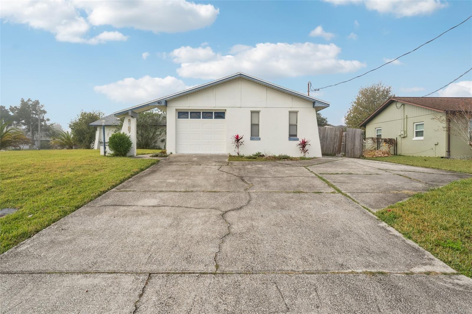 Image 2 of 42 For 40 Flower Hill Lane