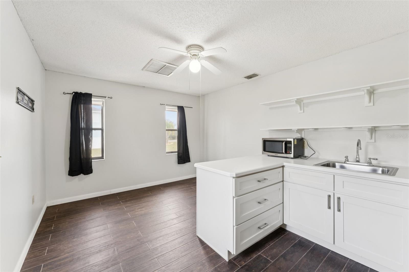 Image 24 of 42 For 40 Flower Hill Lane