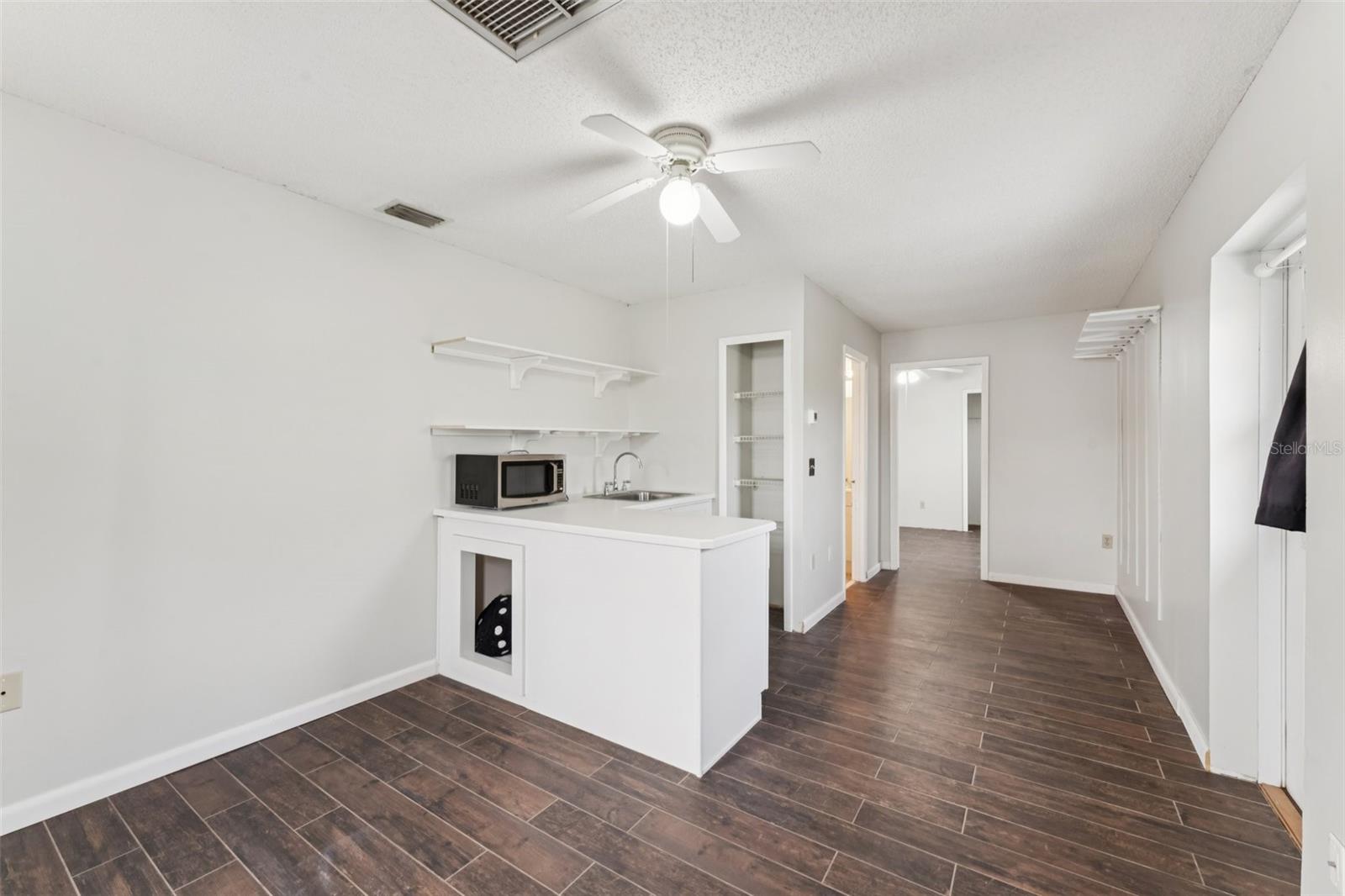 Image 25 of 42 For 40 Flower Hill Lane