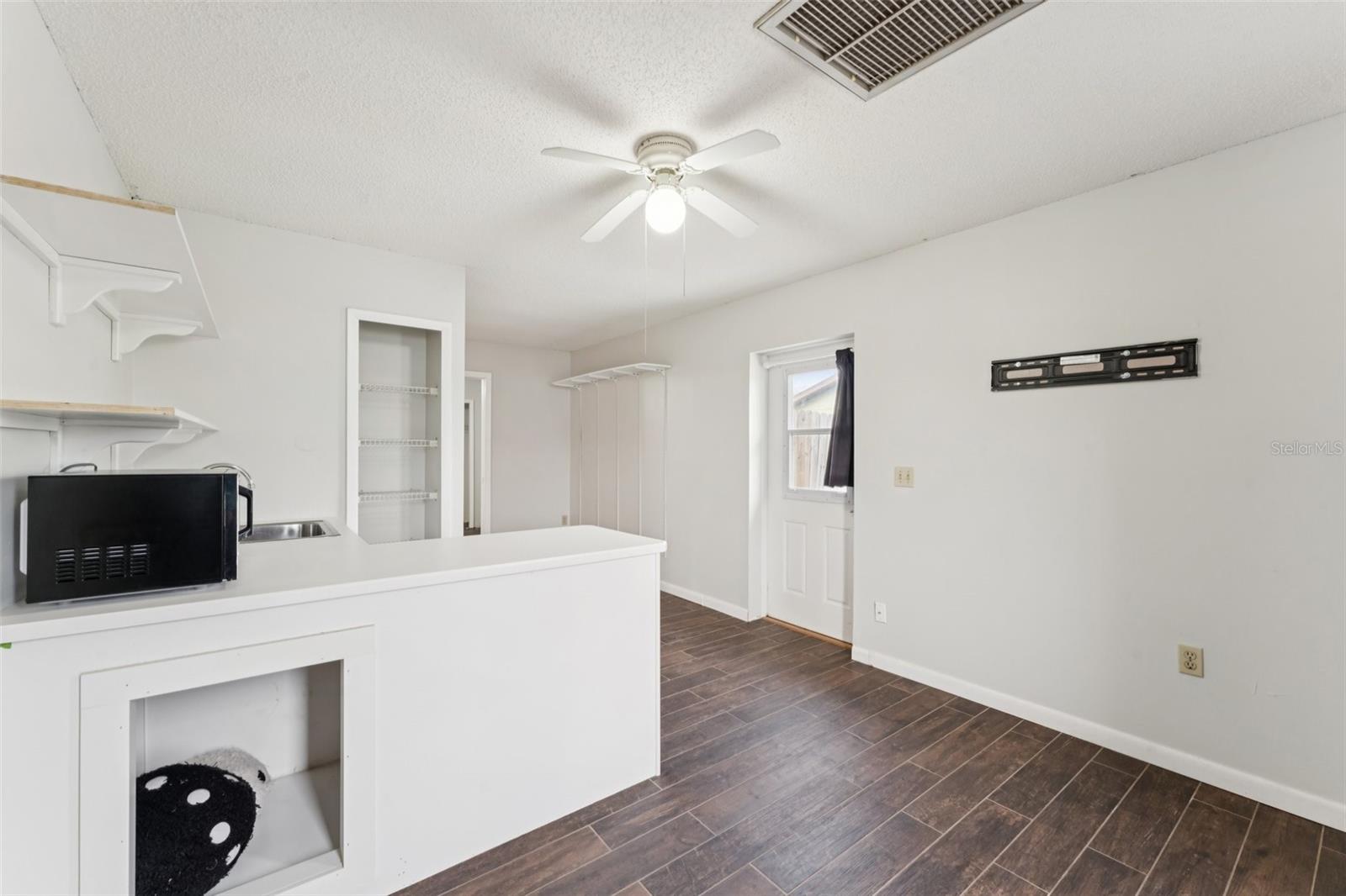 Image 26 of 42 For 40 Flower Hill Lane