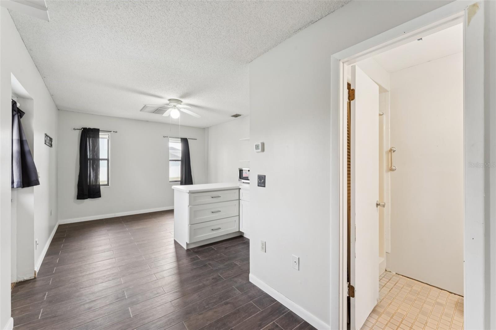 Image 28 of 42 For 40 Flower Hill Lane