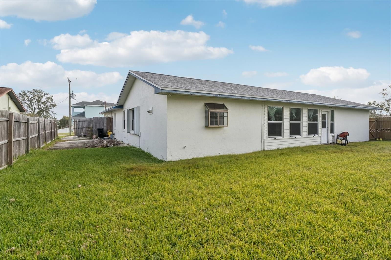 Image 39 of 42 For 40 Flower Hill Lane