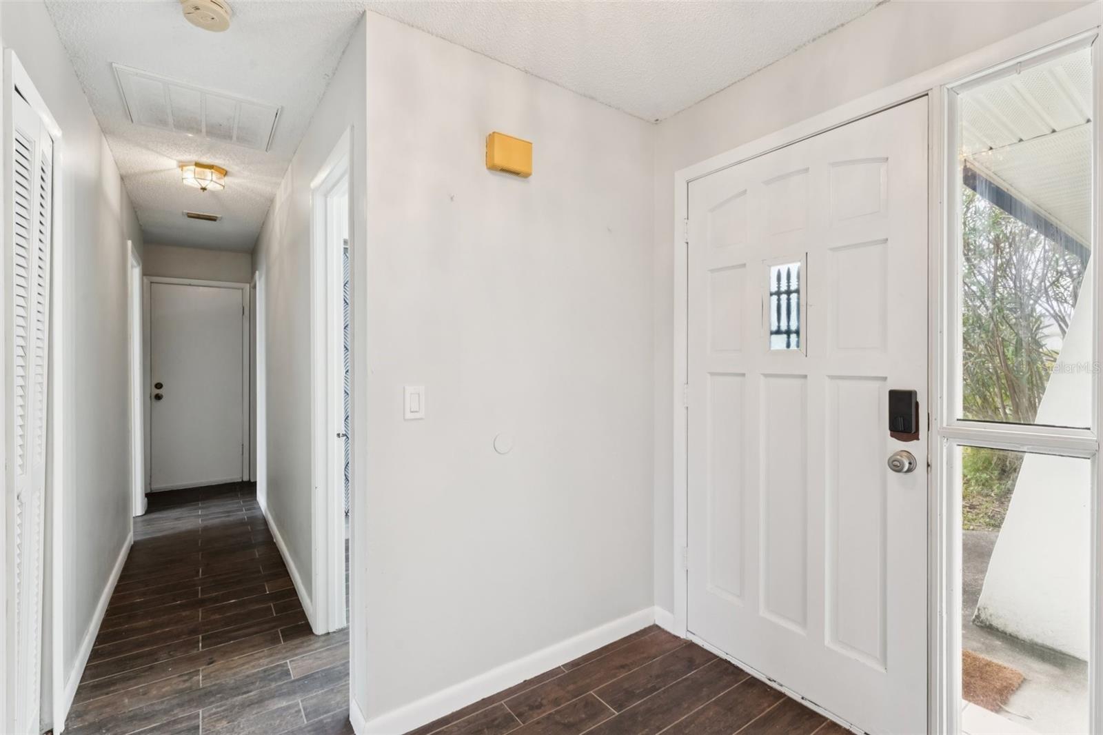 Image 5 of 42 For 40 Flower Hill Lane