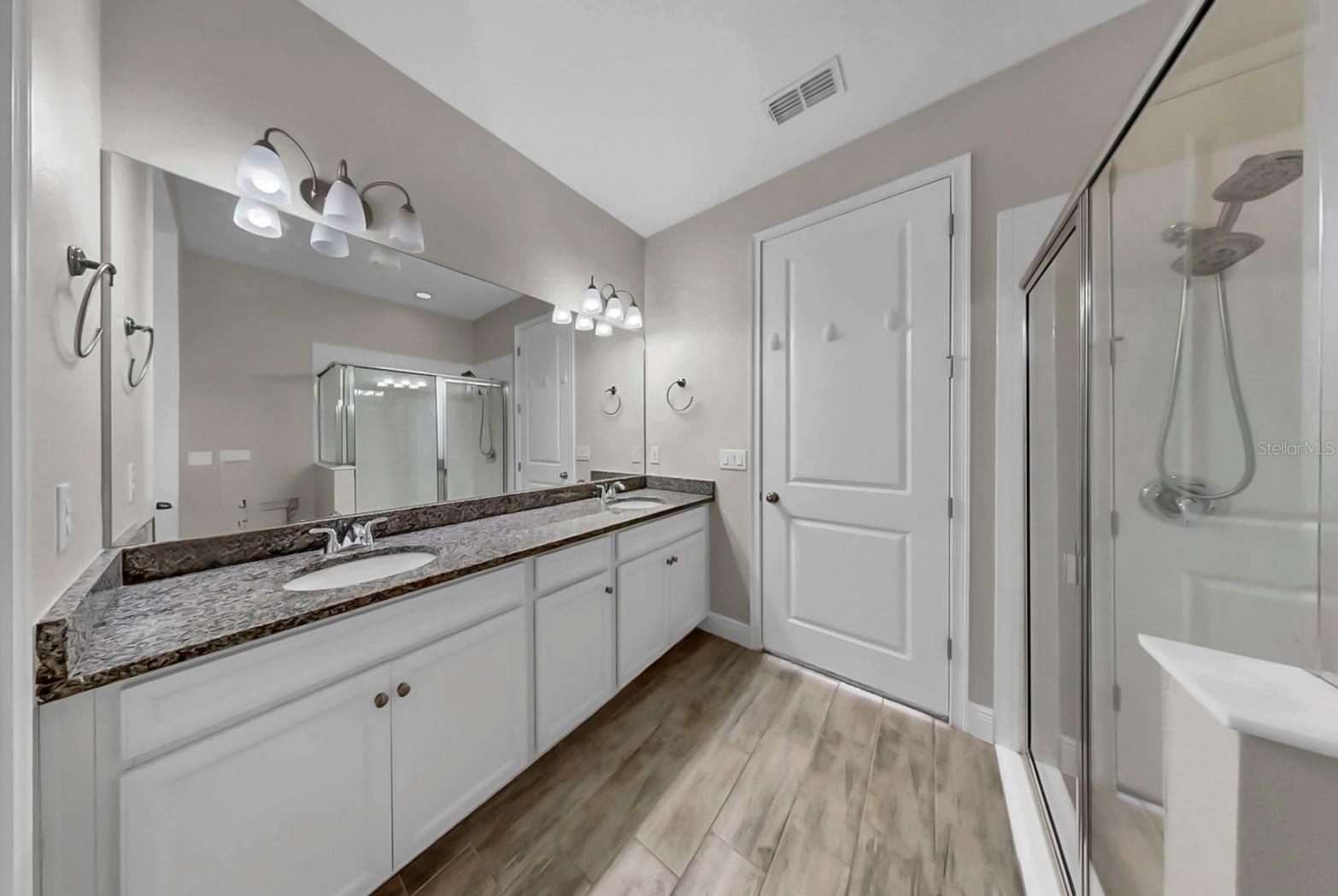 Image 26 of 53 For 11733 Weathered Felling Drive