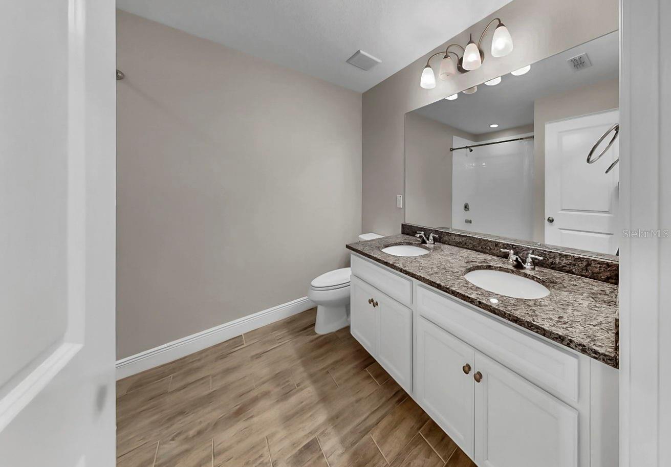 Image 36 of 53 For 11733 Weathered Felling Drive