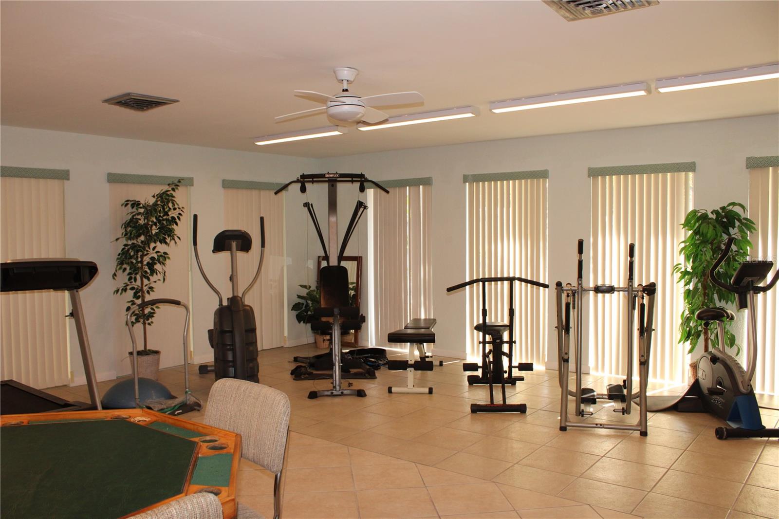 Listing photo id 47 for 11485 Oakhurst Road 1200-215