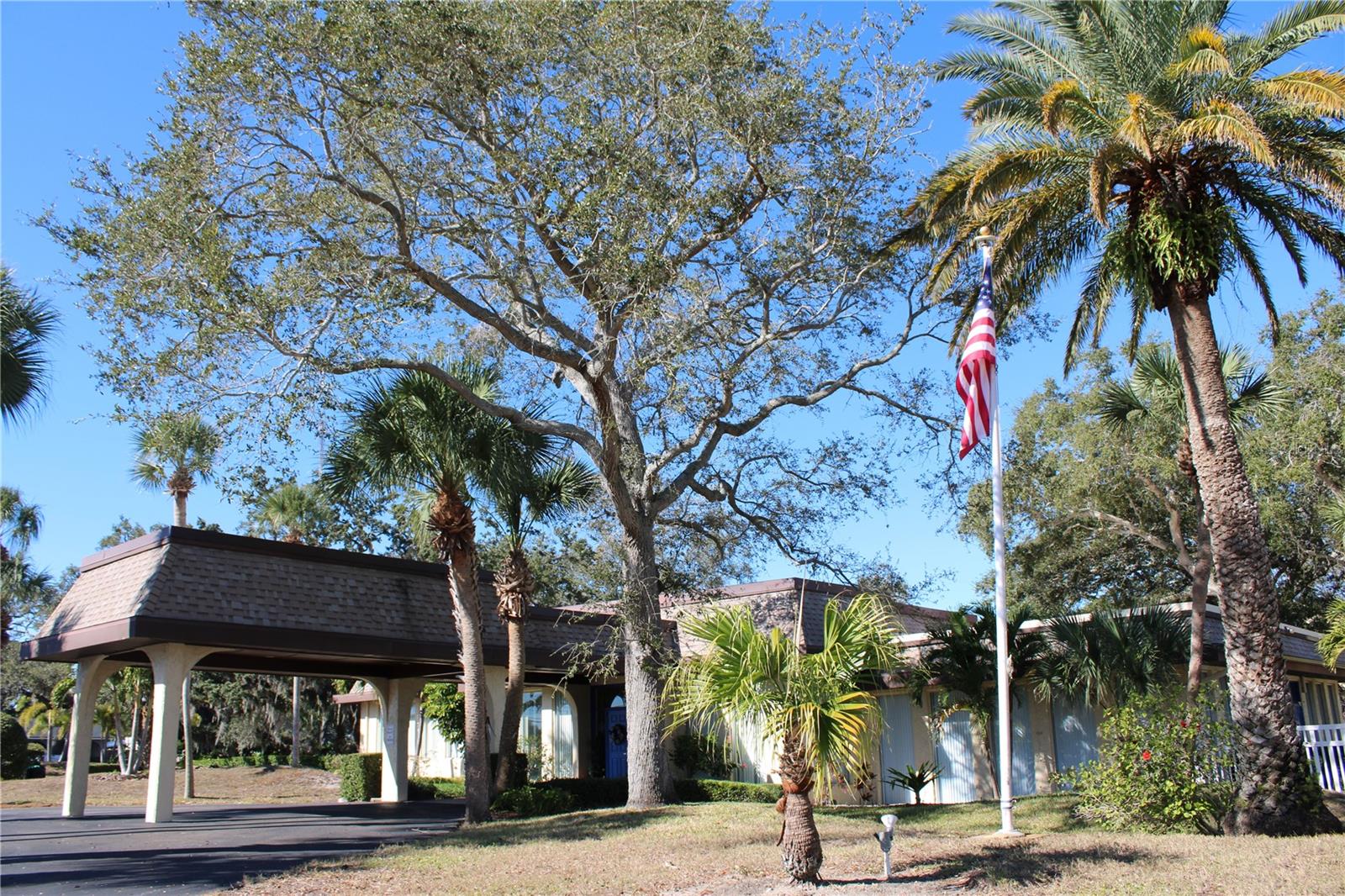 Listing photo id 62 for 11485 Oakhurst Road 1200-215