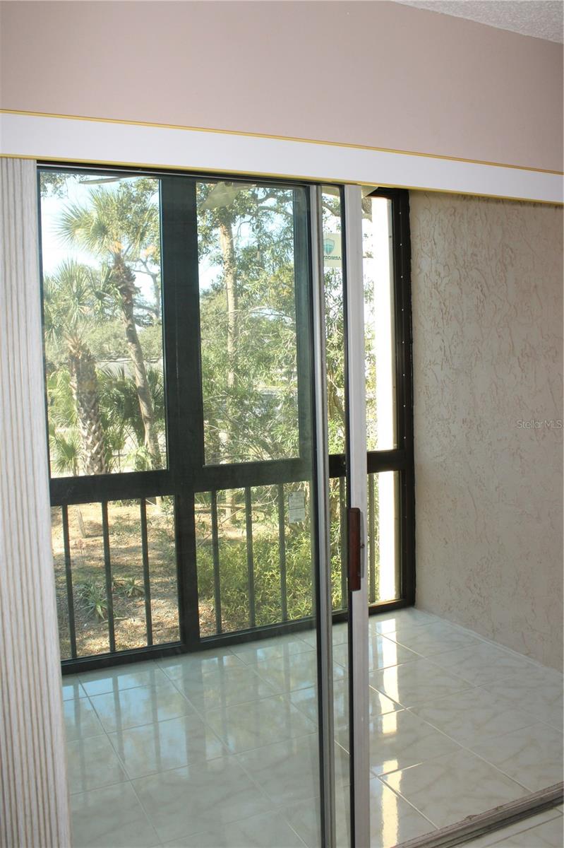 Listing photo id 6 for 11485 Oakhurst Road 1200-215