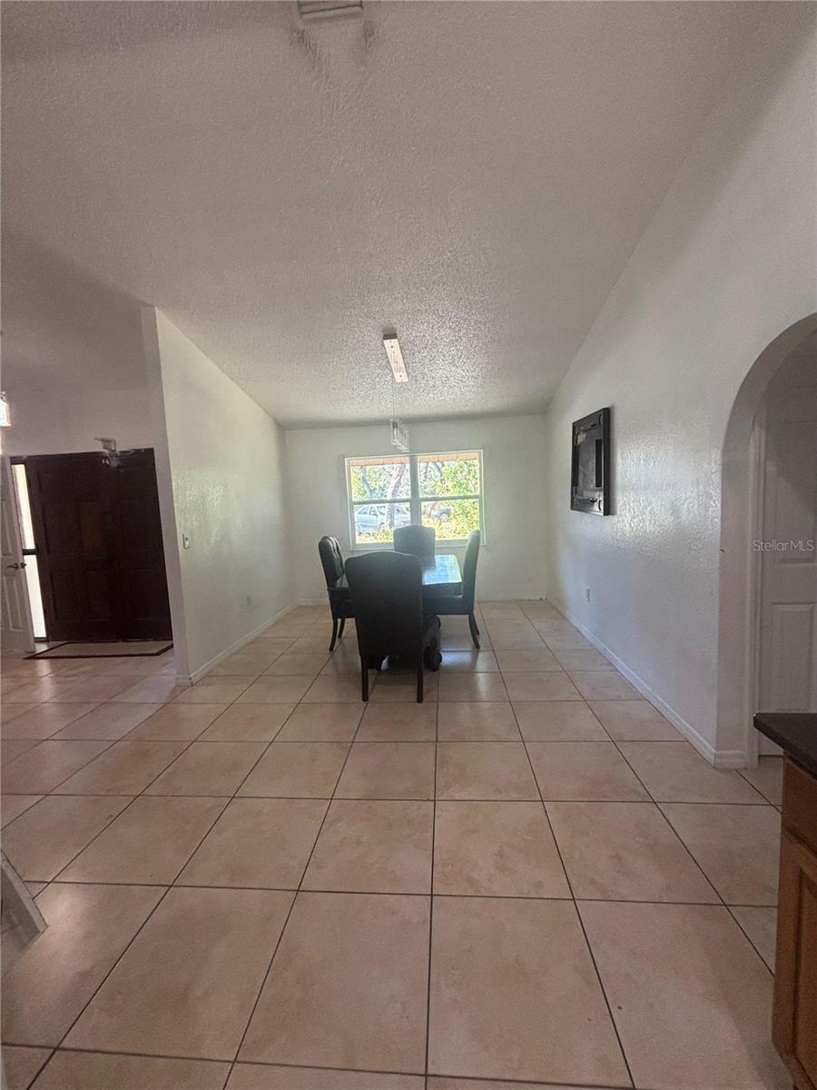 Image 4 of 29 For 14208 Mayer Avenue