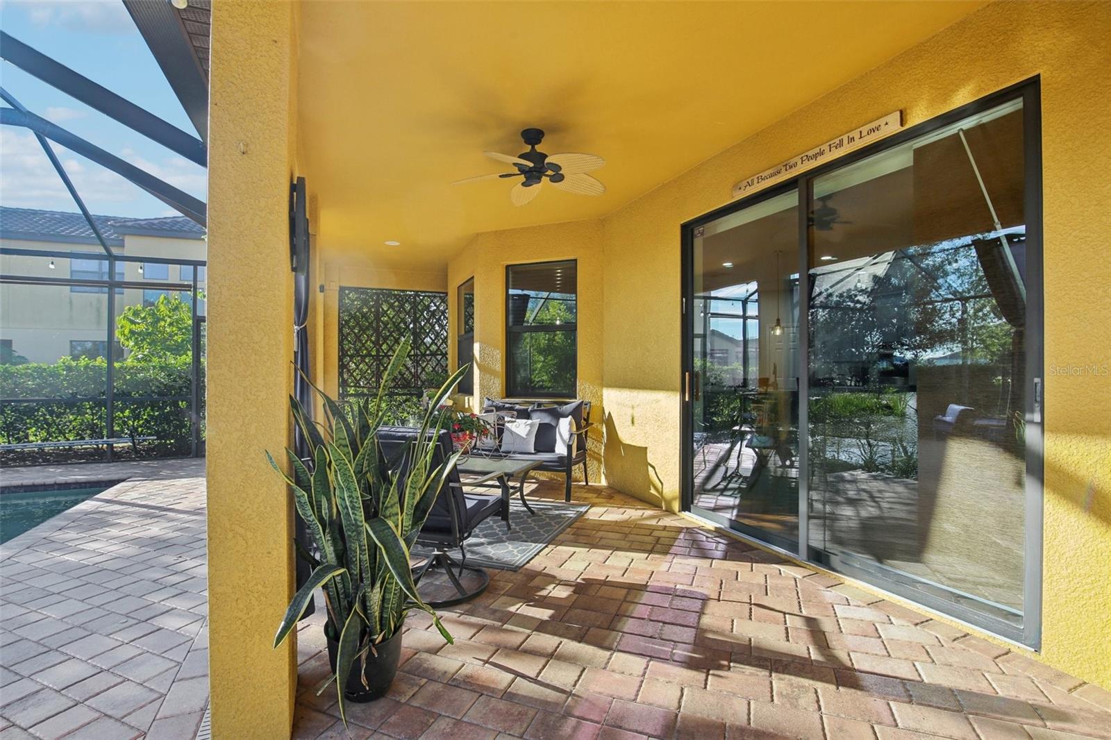 Image 40 of 100 For 9413 Toulon Boulevard