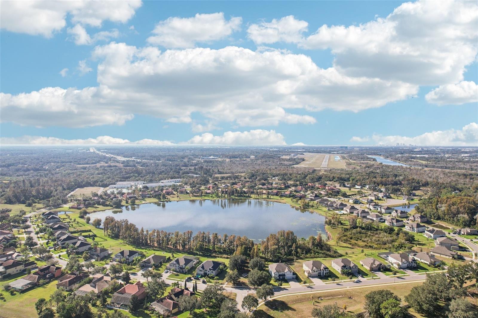 Image 74 of 100 For 9413 Toulon Boulevard