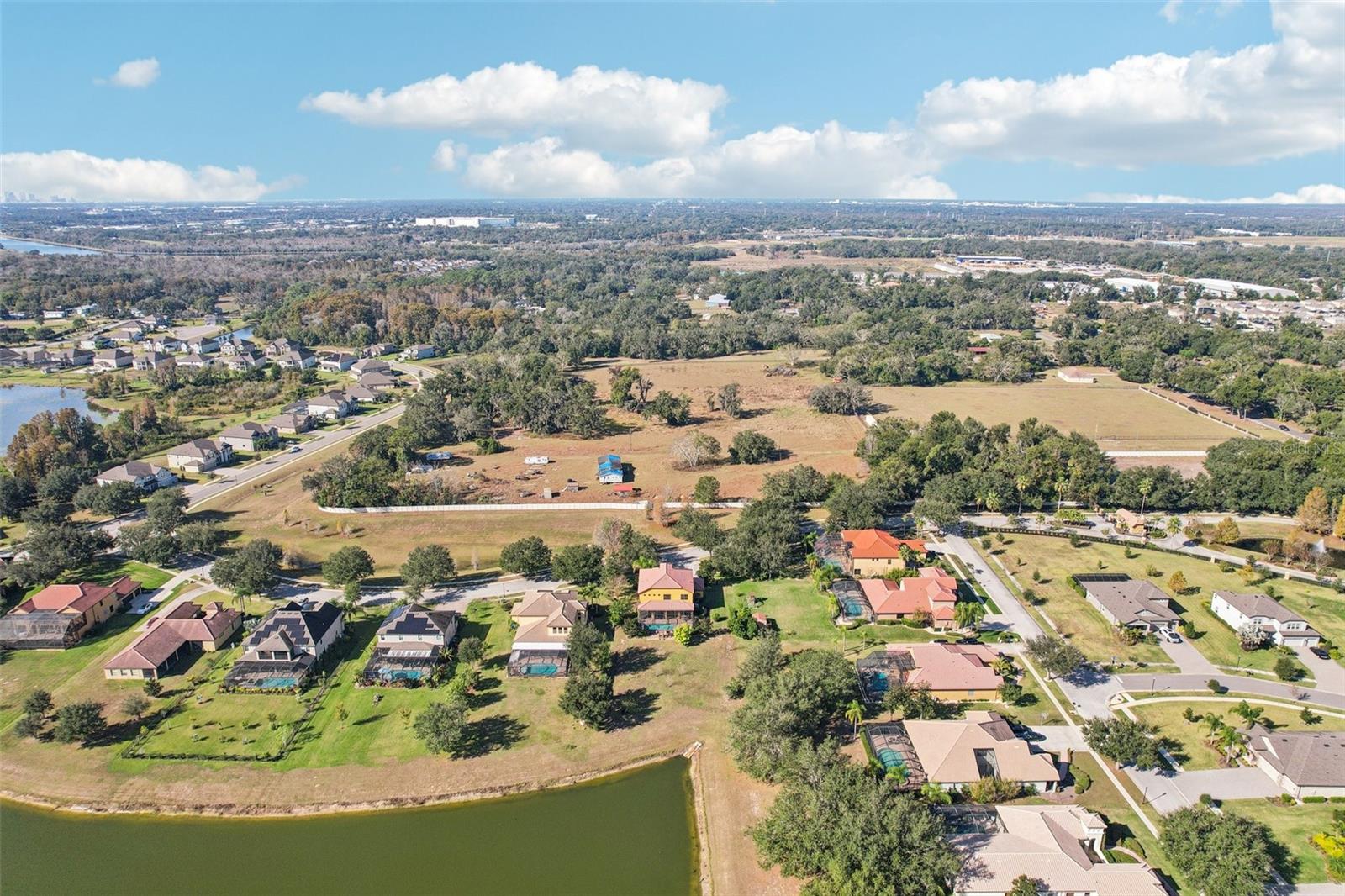 Image 75 of 100 For 9413 Toulon Boulevard