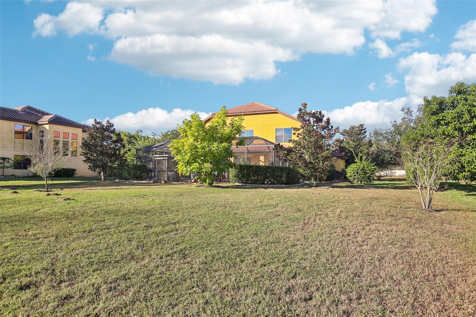 Image 88 of 100 For 9413 Toulon Boulevard