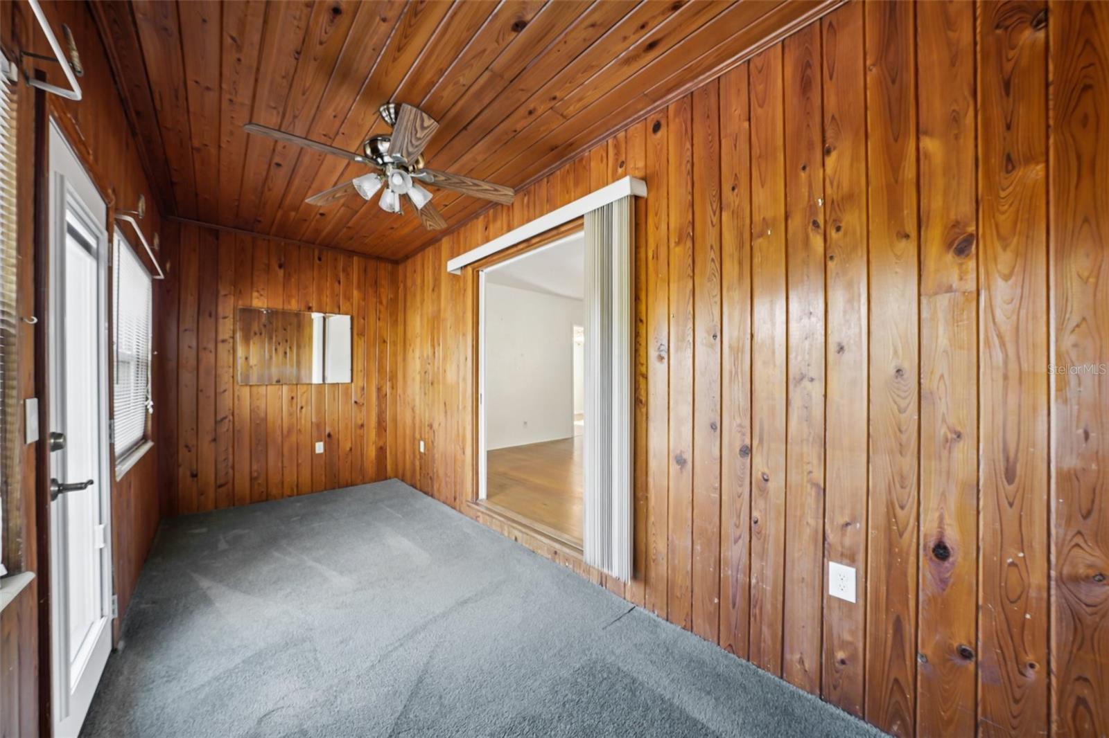 Image 39 of 80 For 6221 Dartmouth Avenue N