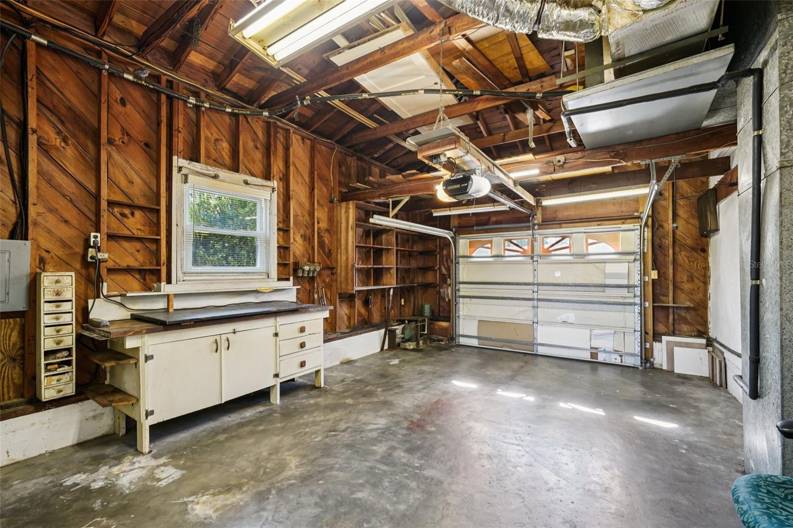 Image 44 of 80 For 6221 Dartmouth Avenue N