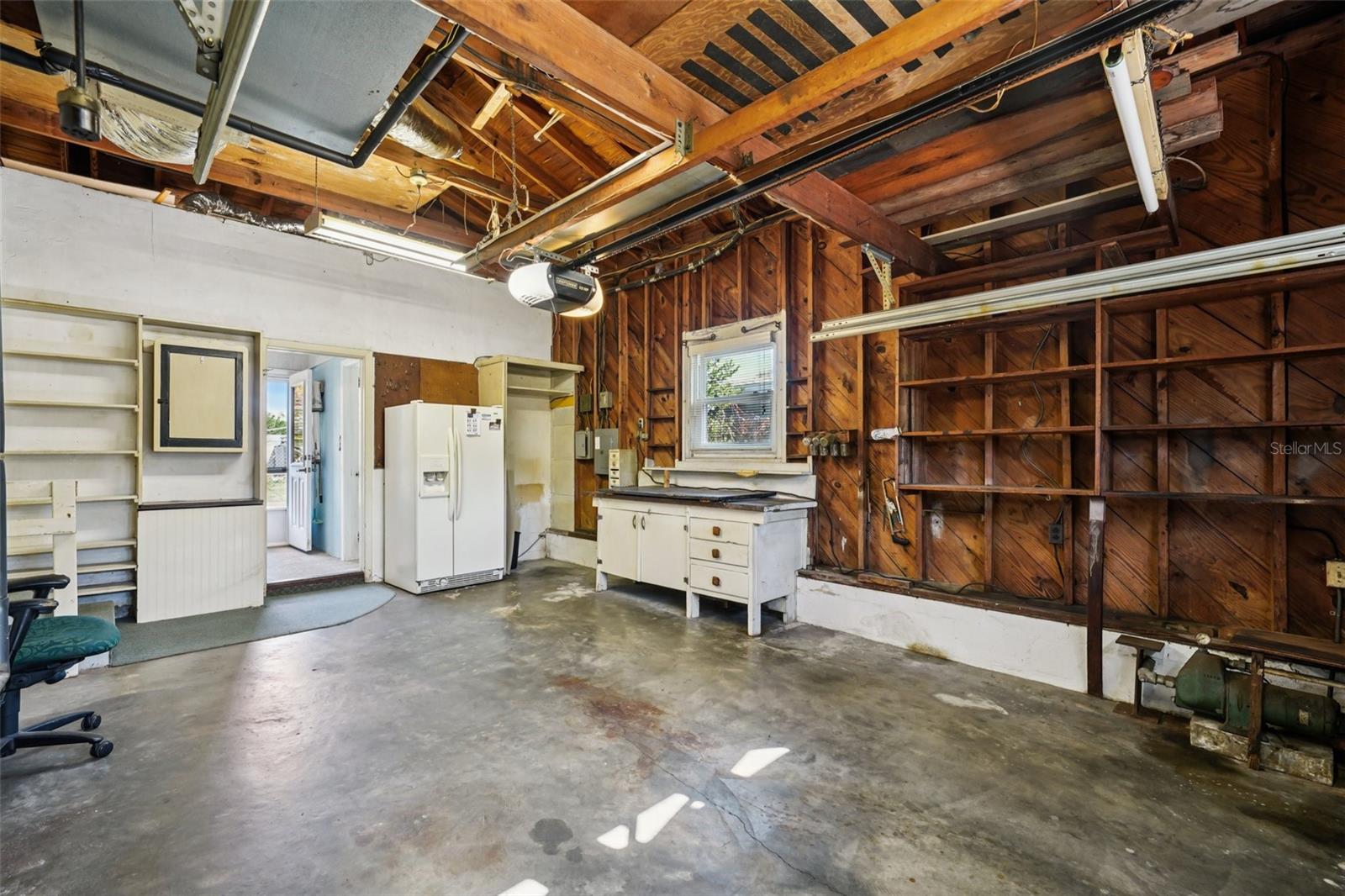 Image 45 of 80 For 6221 Dartmouth Avenue N