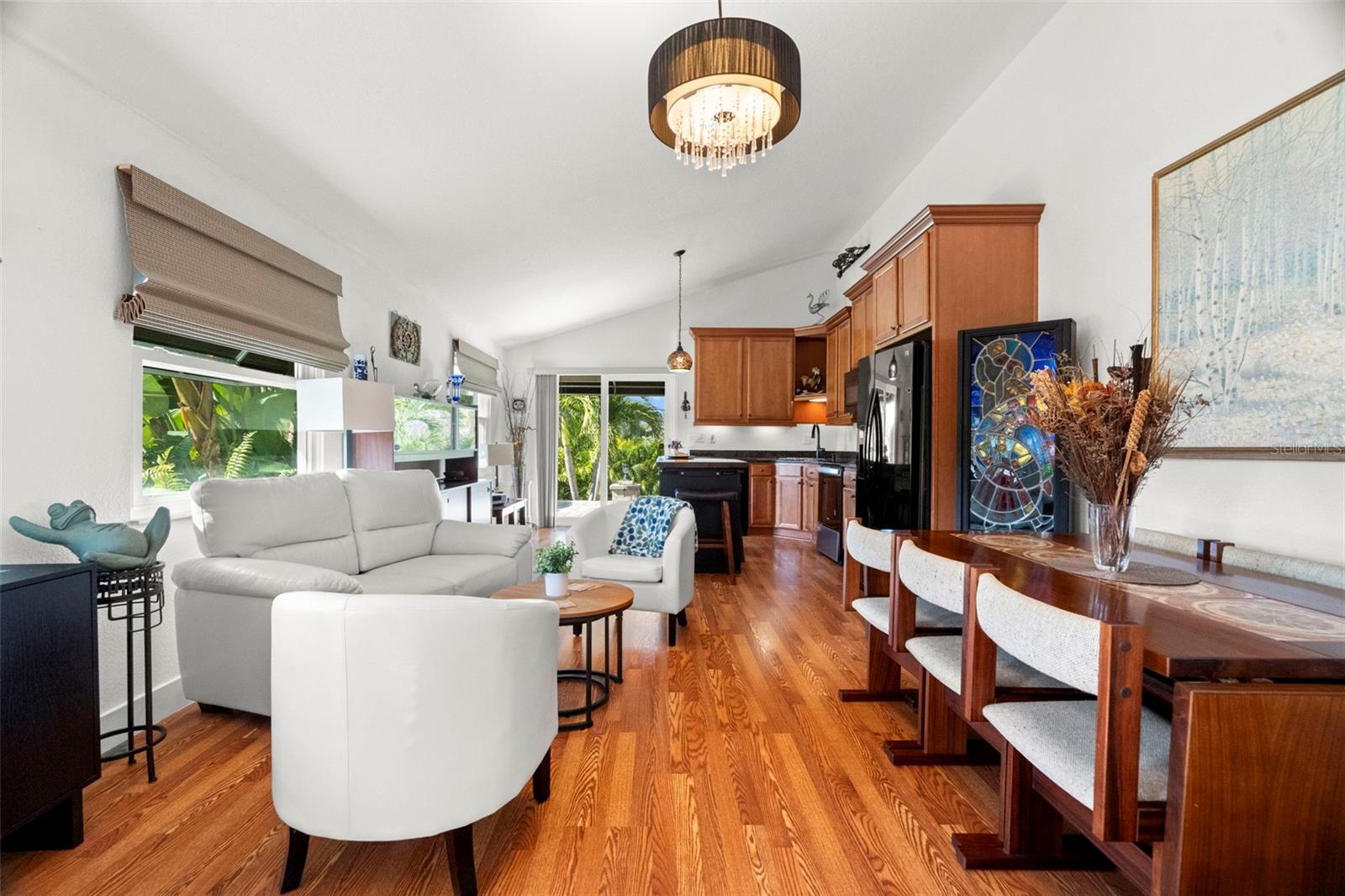 Image 7 of 48 For 5731 28th Avenue S