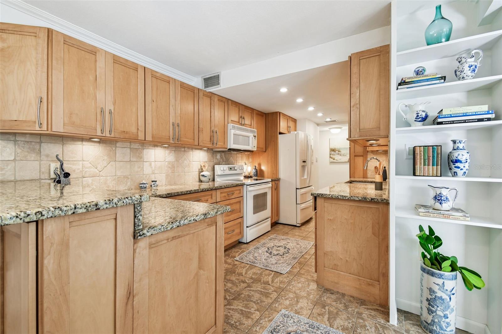 Image 17 of 48 For 4160 35th Terrace S C