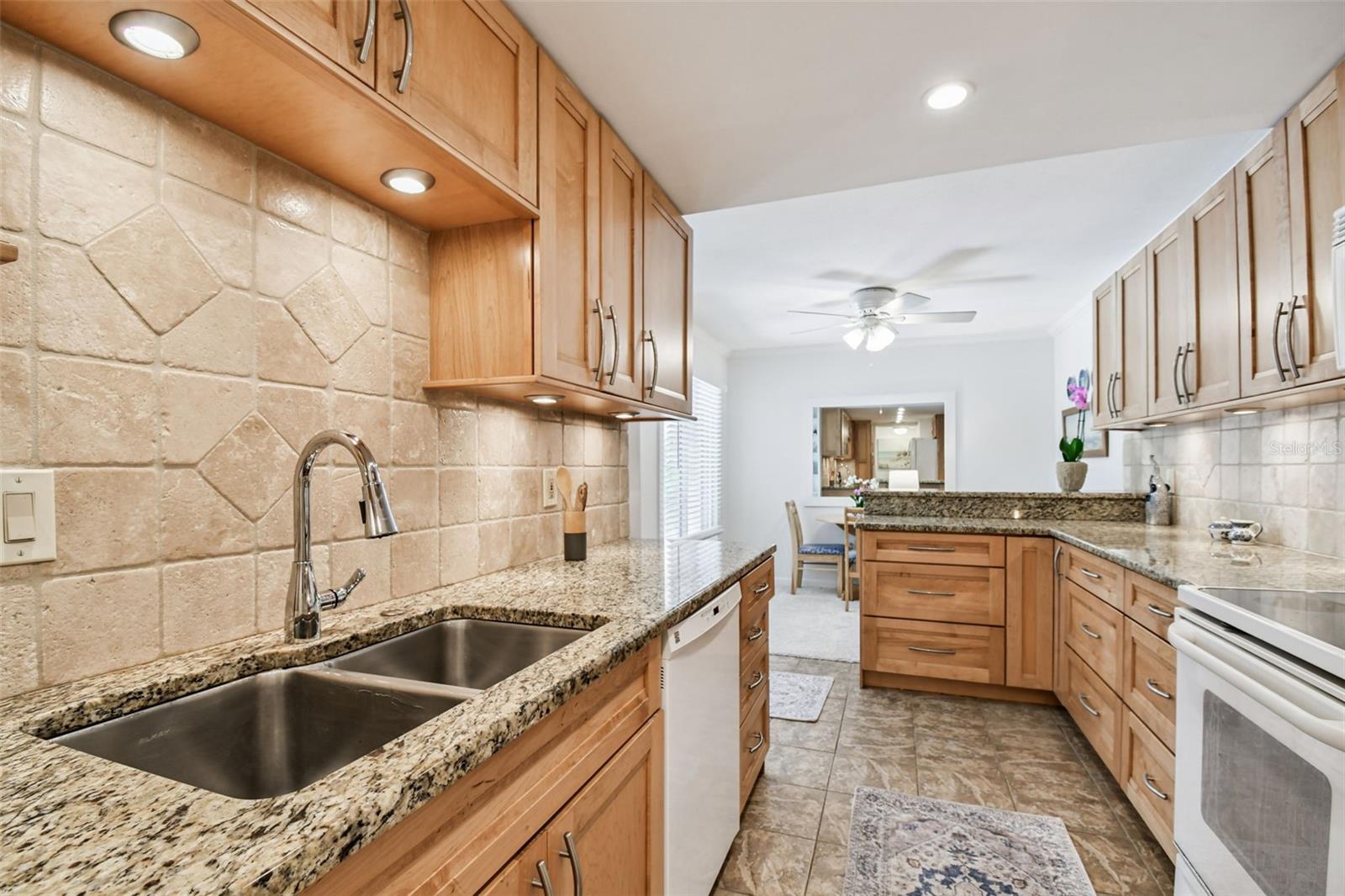 Image 18 of 48 For 4160 35th Terrace S C