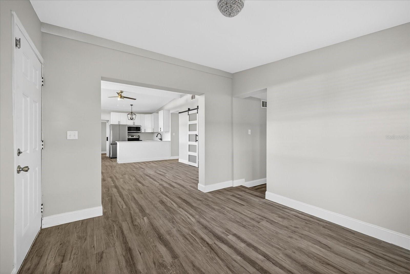 Image 13 of 32 For 34796 Gardenia Way