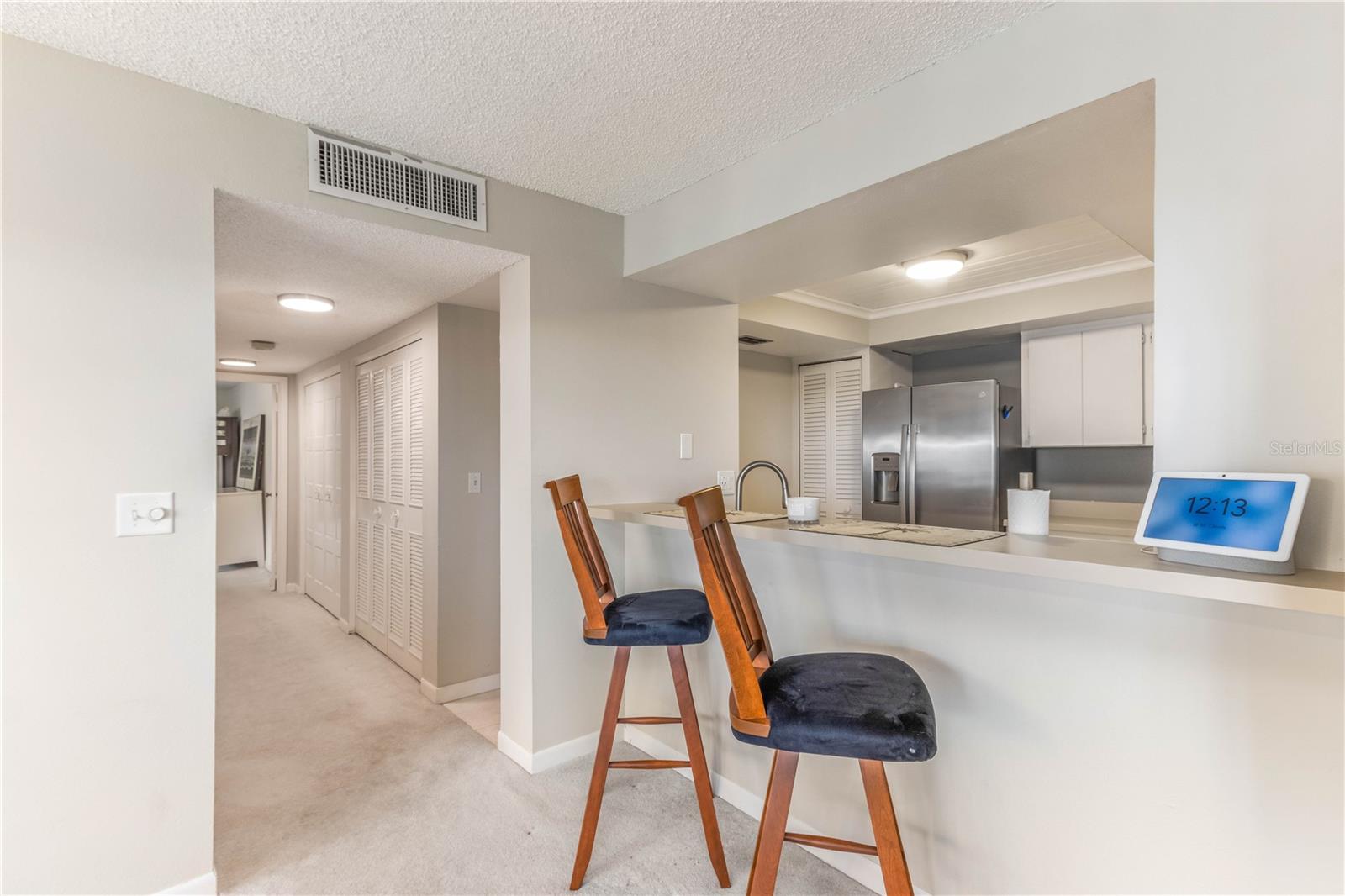 Image 15 of 60 For 700 Island Way 501