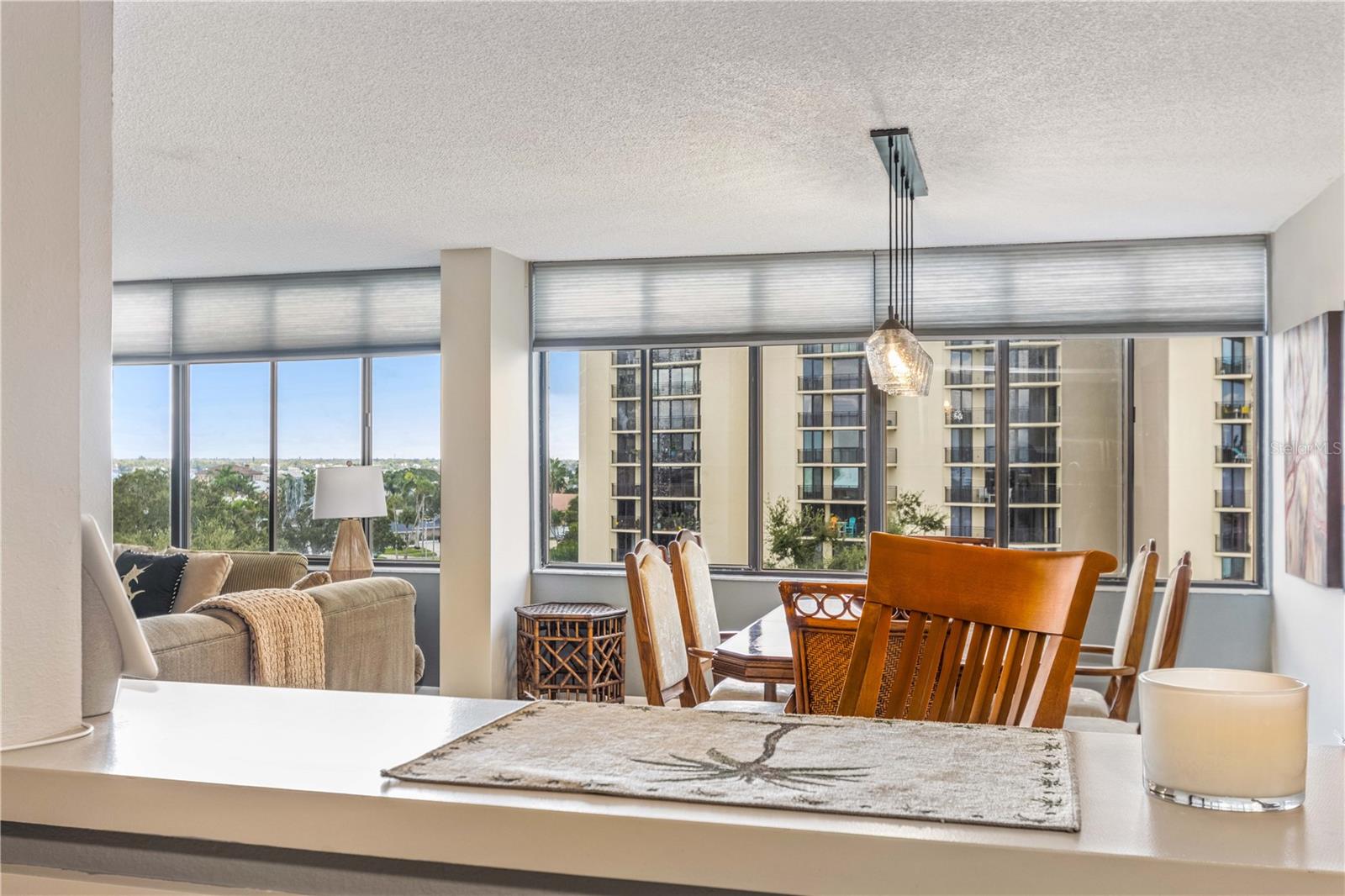 Image 19 of 60 For 700 Island Way 501