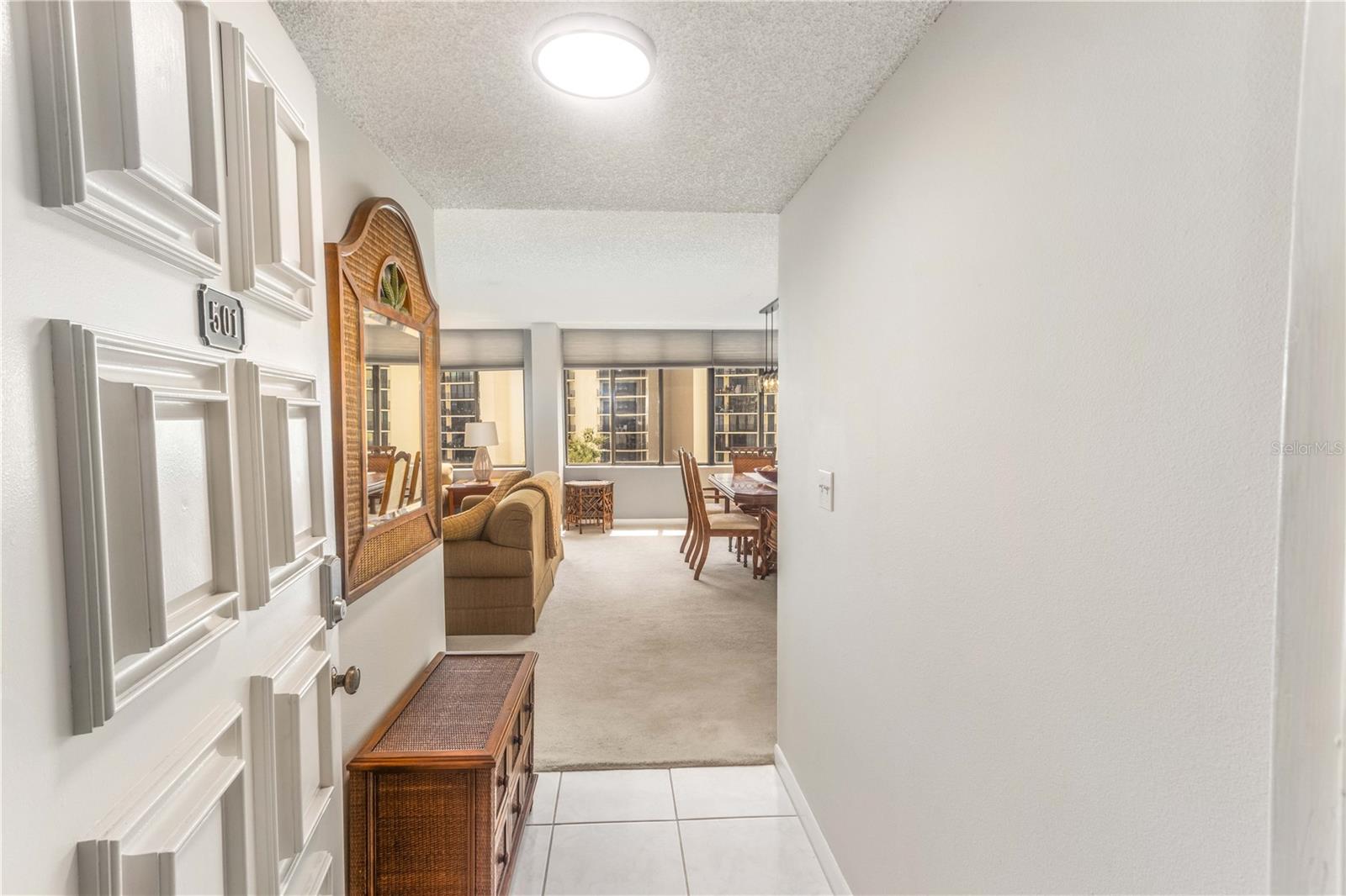 Image 37 of 60 For 700 Island Way 501