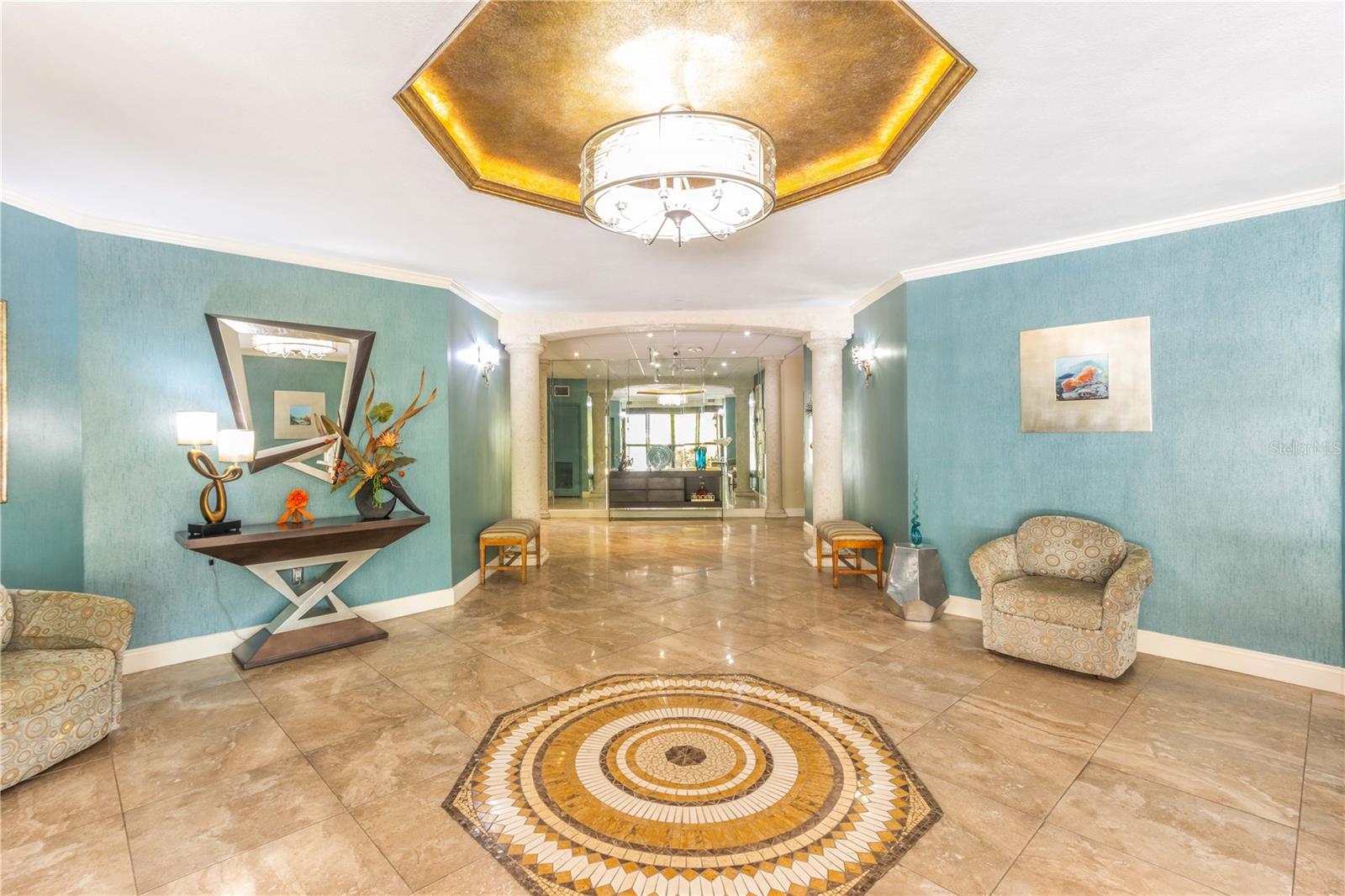 Image 39 of 60 For 700 Island Way 501