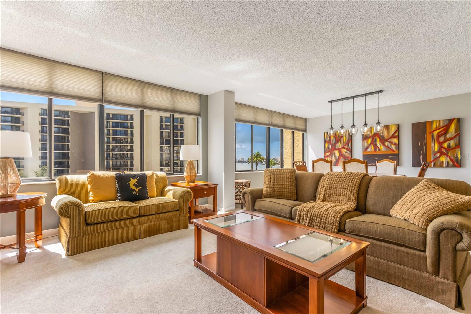 Image 4 of 60 For 700 Island Way 501