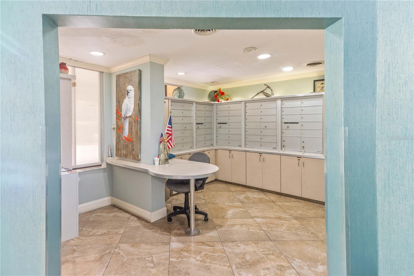 Image 41 of 60 For 700 Island Way 501