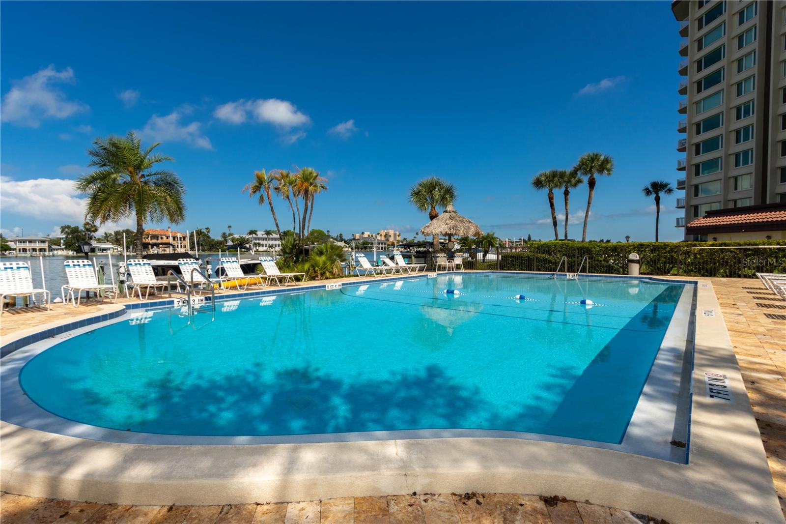 Image 47 of 60 For 700 Island Way 501