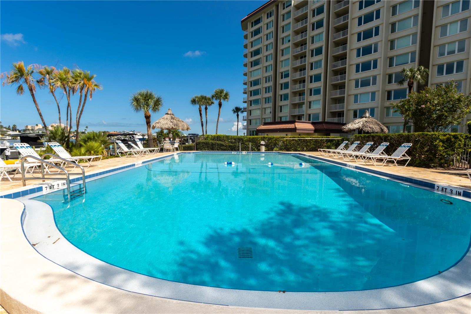 Image 48 of 60 For 700 Island Way 501