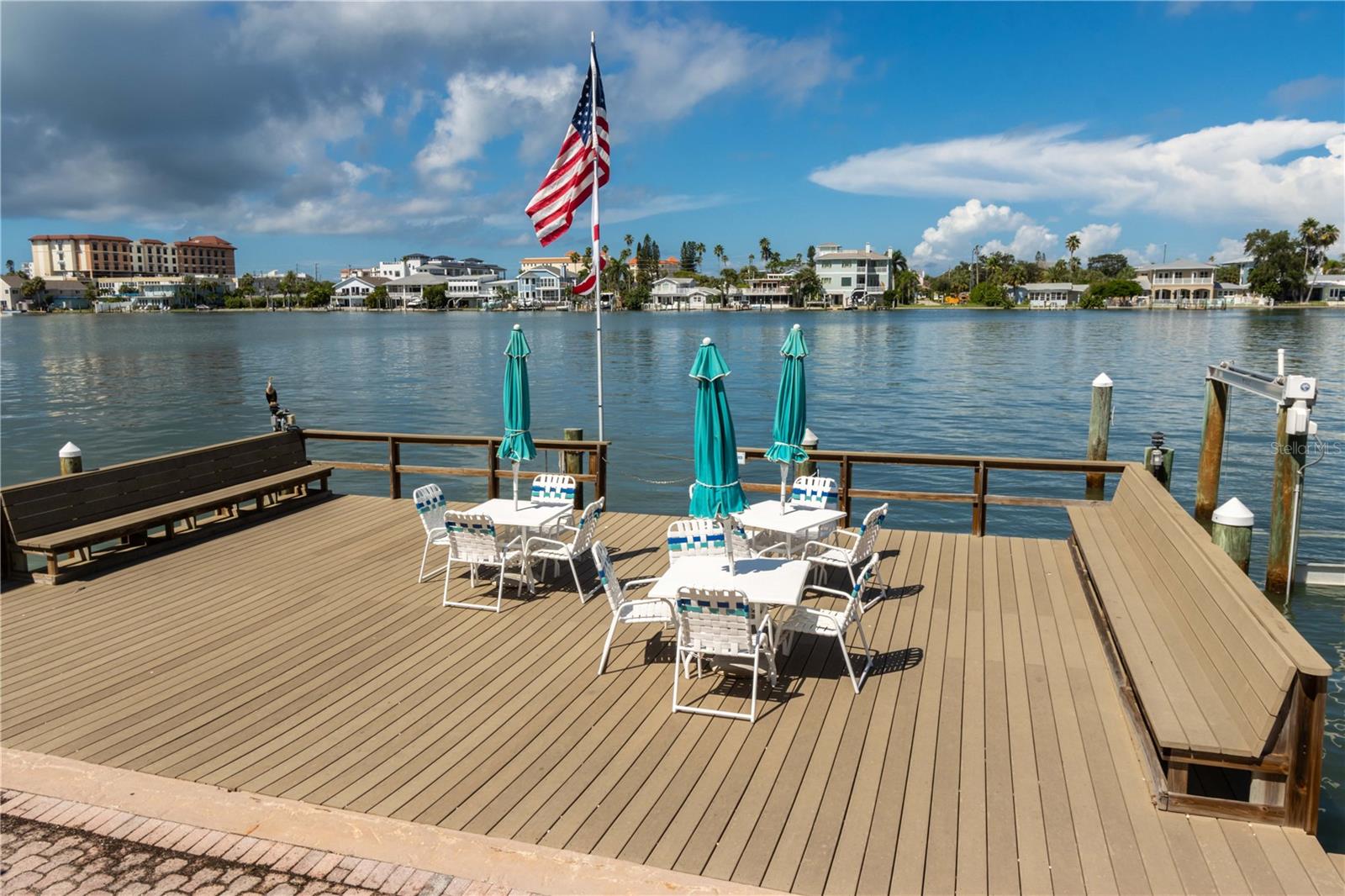 Image 50 of 60 For 700 Island Way 501