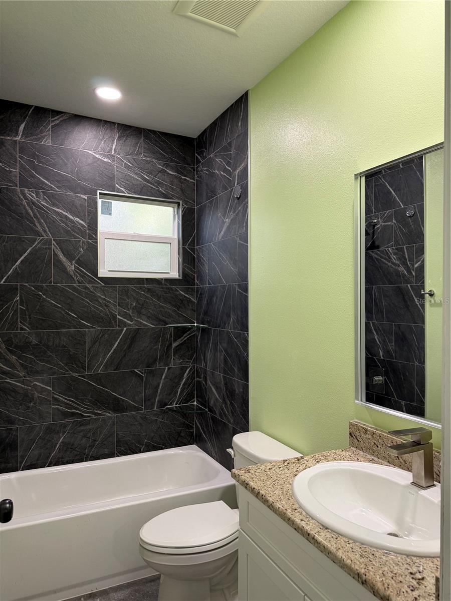 Image 11 of 21 For 1311 River Cove Street