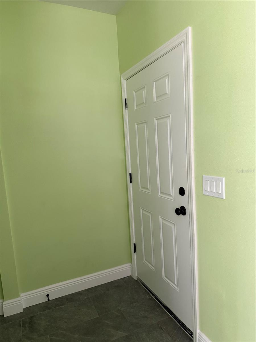 Image 13 of 21 For 1311 River Cove Street