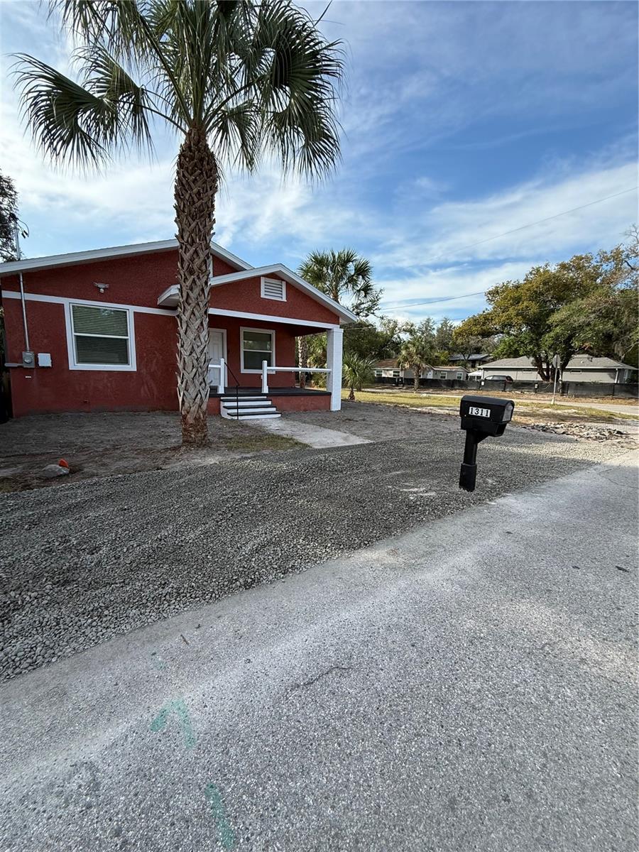 Image 3 of 21 For 1311 River Cove Street