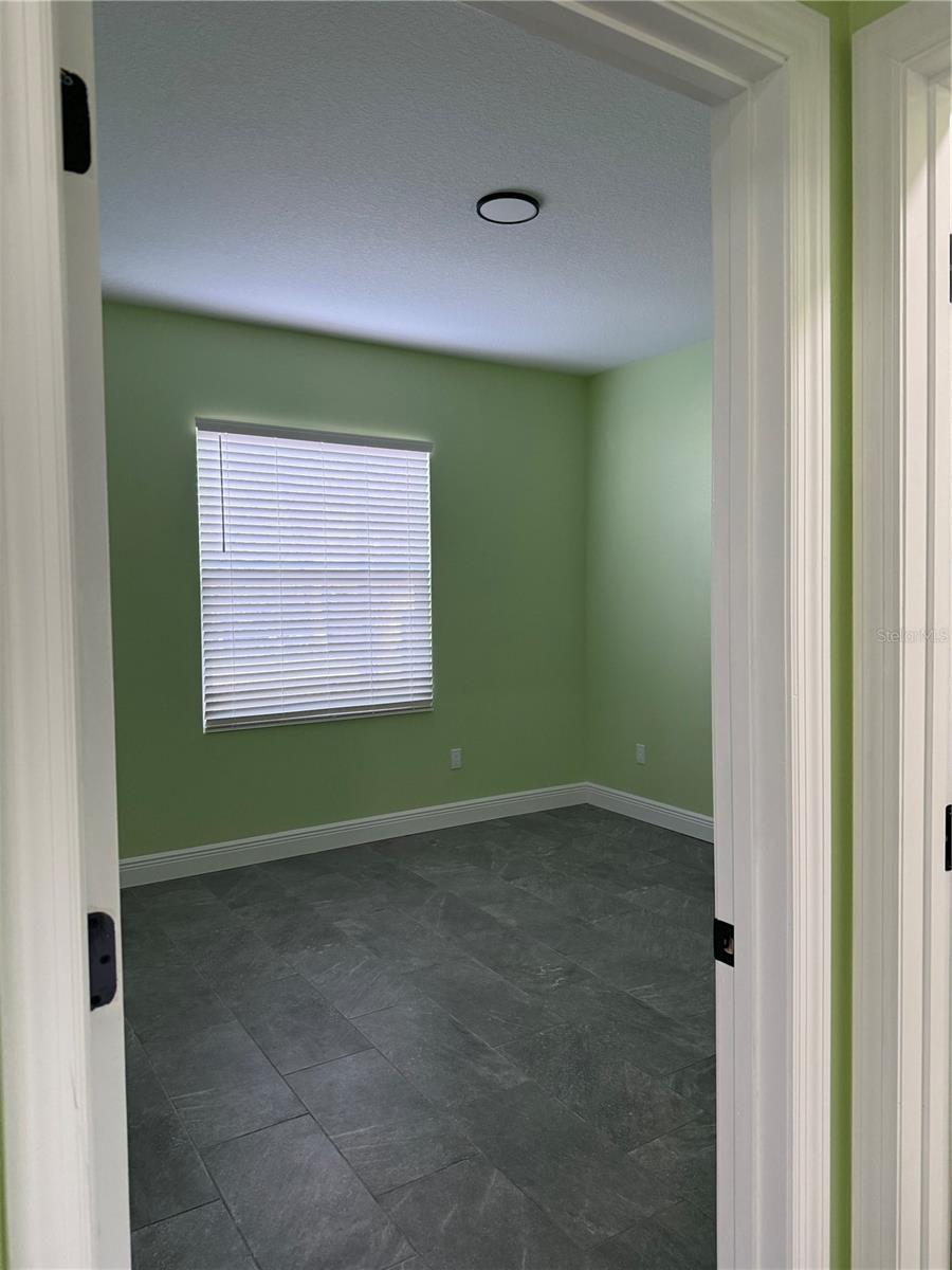 Image 6 of 21 For 1311 River Cove Street