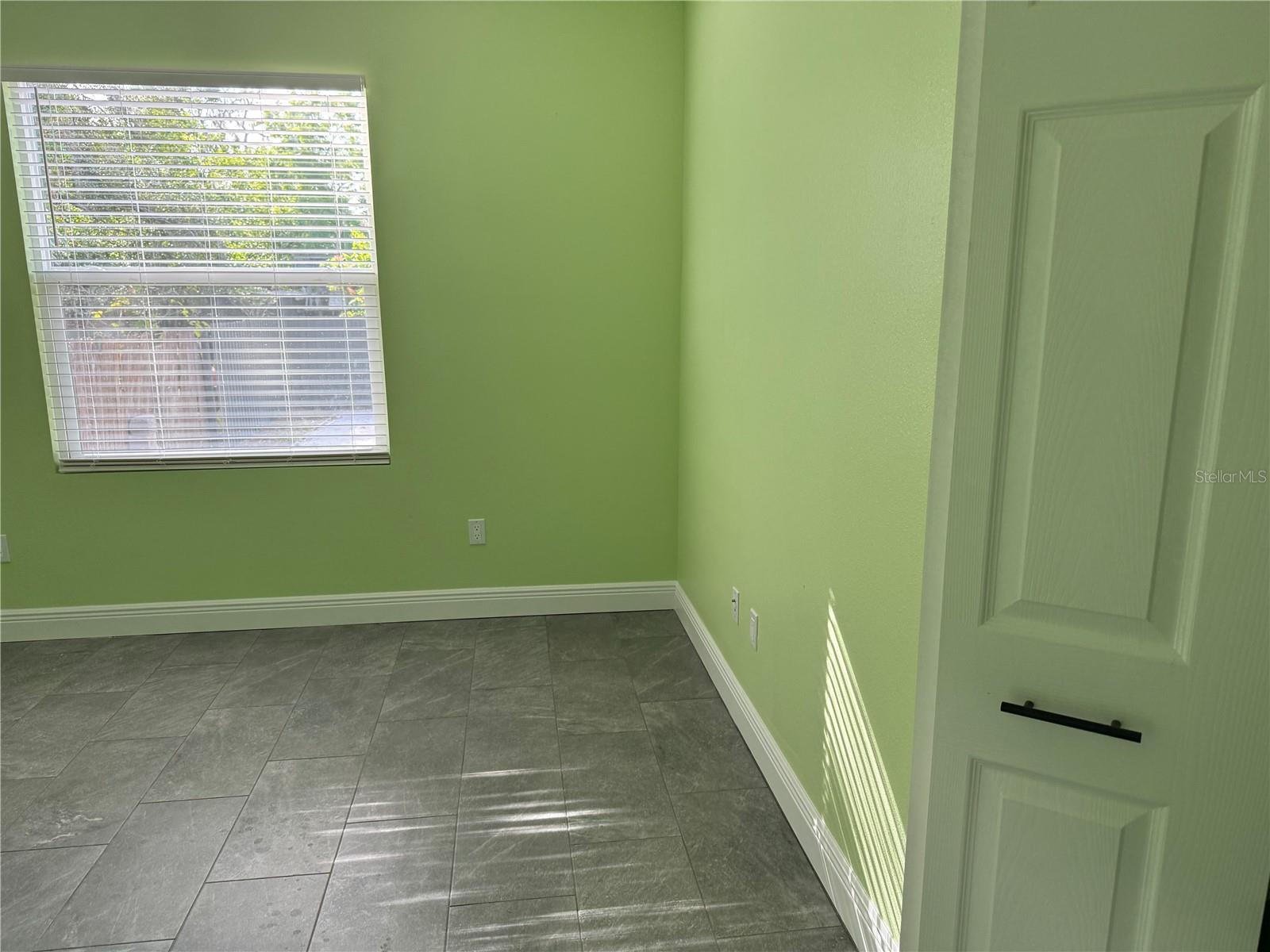 Image 7 of 21 For 1311 River Cove Street