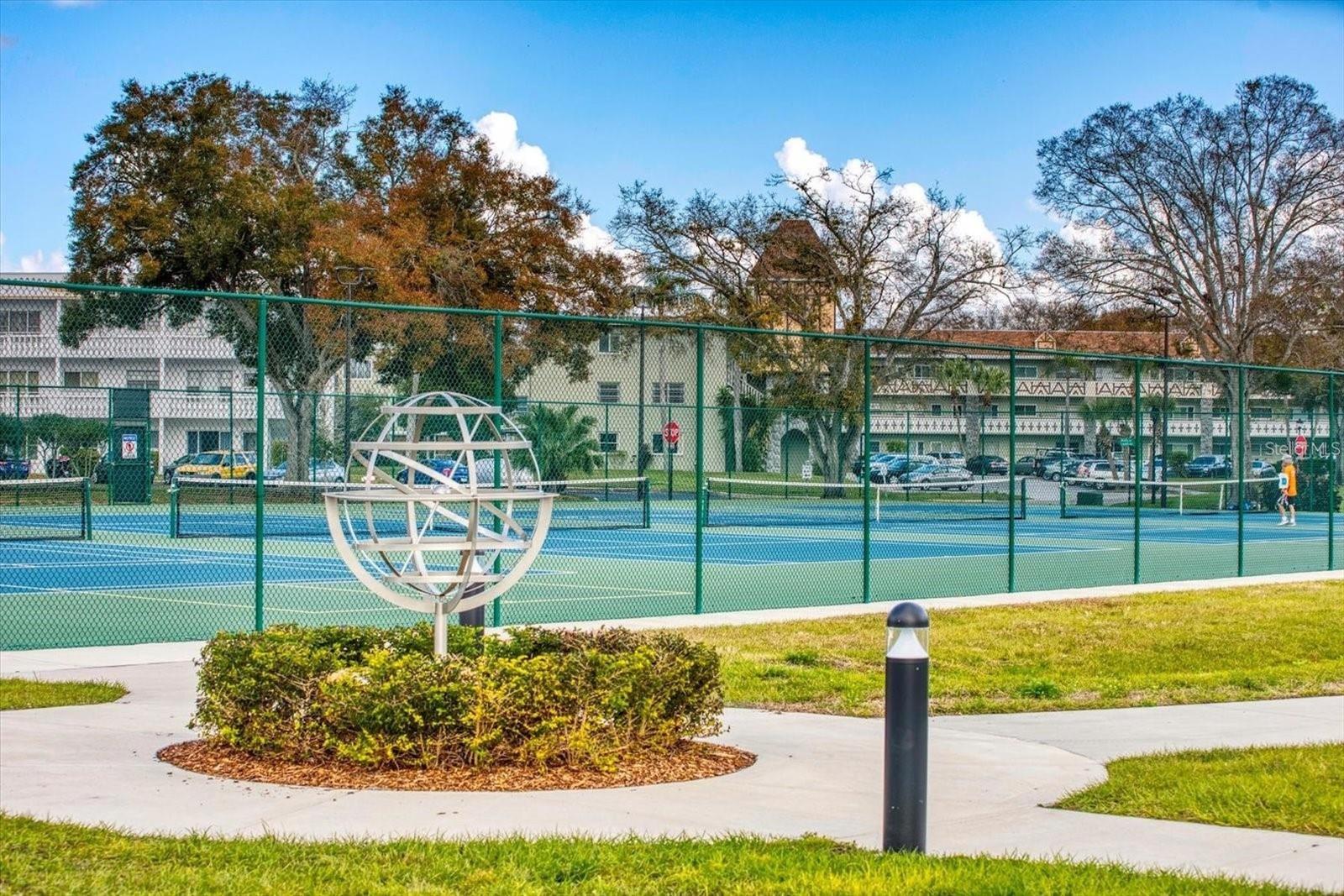 Image 20 of 36 For 2042 Australia Way W 22