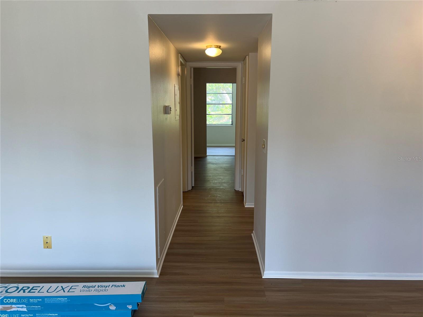 Image 6 of 36 For 2042 Australia Way W 22